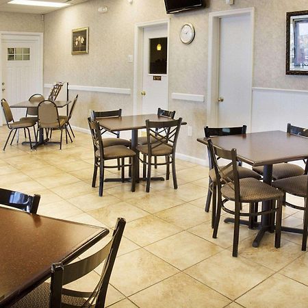 Quality Inn Fredericksburg Near Historic Downtown Exterior foto