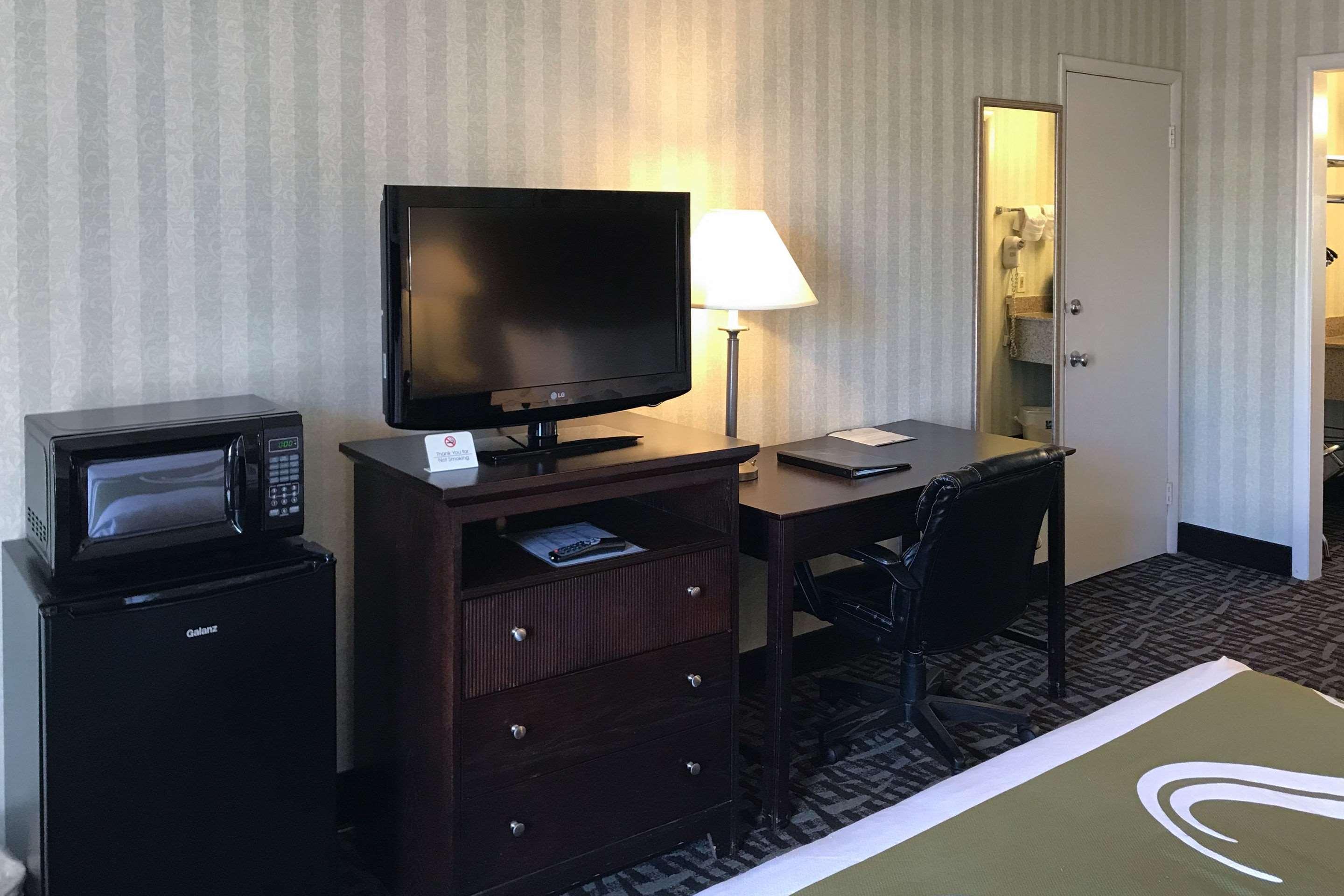 Quality Inn Fredericksburg Near Historic Downtown Exterior foto