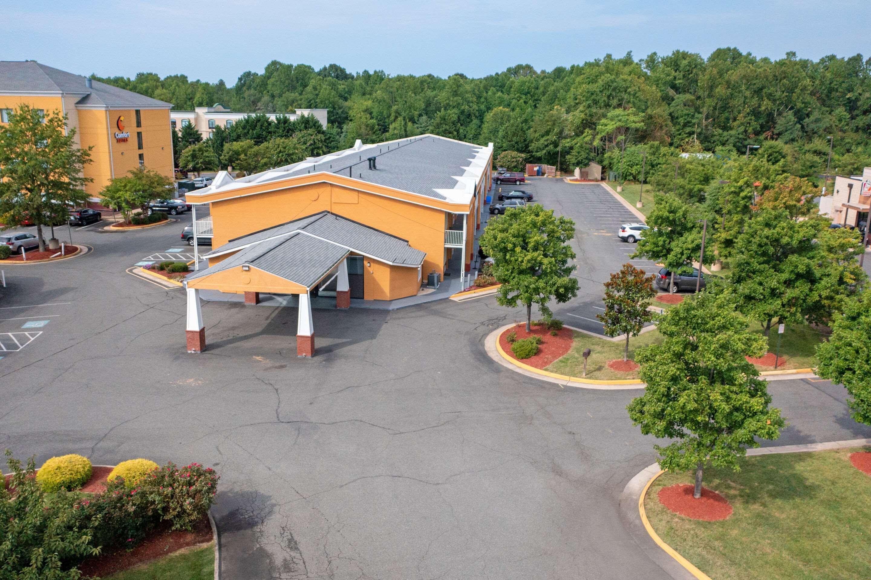 Quality Inn Fredericksburg Near Historic Downtown Exterior foto